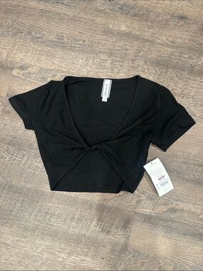 Twist-Front Ribbed Crop Top - Black
